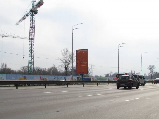 Беклайт, Киев, Столичне шосе, 22 (ЖК"SVITLO PARK"), рух із центру міста, ліворуч