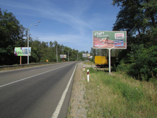 Білборд/Щит, Київ, Мінське шосе (Р02), міська смуга, рух в напрямку Нові Петрівці