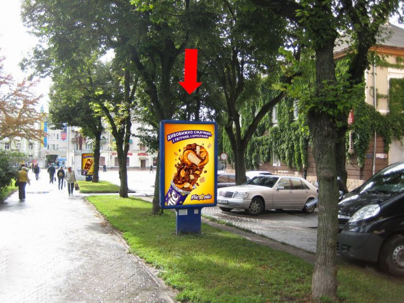Ситилайт, Тернополь, Чорновола вул., 2, біля Укртелекому, в бік Театрального майдану