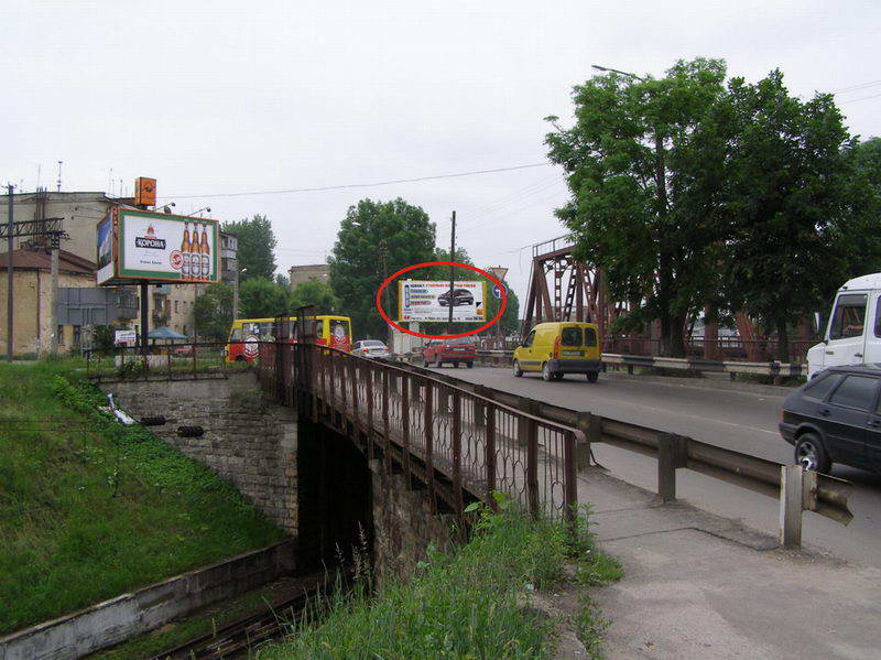 Билборд/Щит, Львов, Шевченка (переїзд через міст, кінцева зупинка  трамвая №7) до центру
