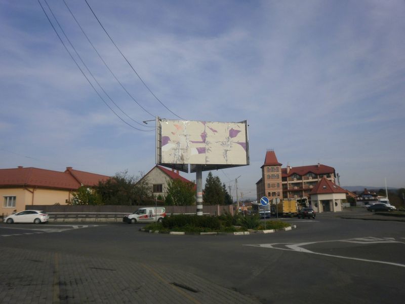 Билборд/Щит, Мукачево, вул.Червоноармійська (з центру в напрямку Епіцентру)