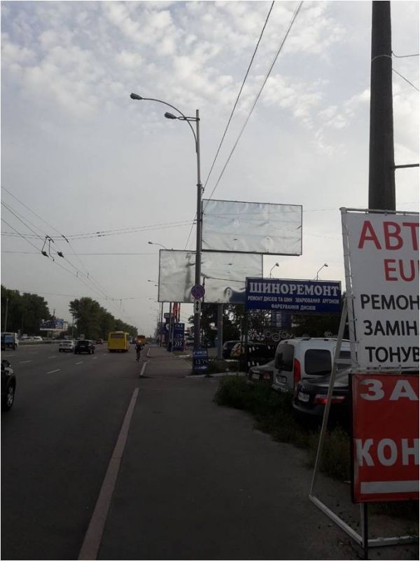 Билборд/Щит, Киев, Окружная , возле магазина АТЛ  в сторону Одесской пл.нижний