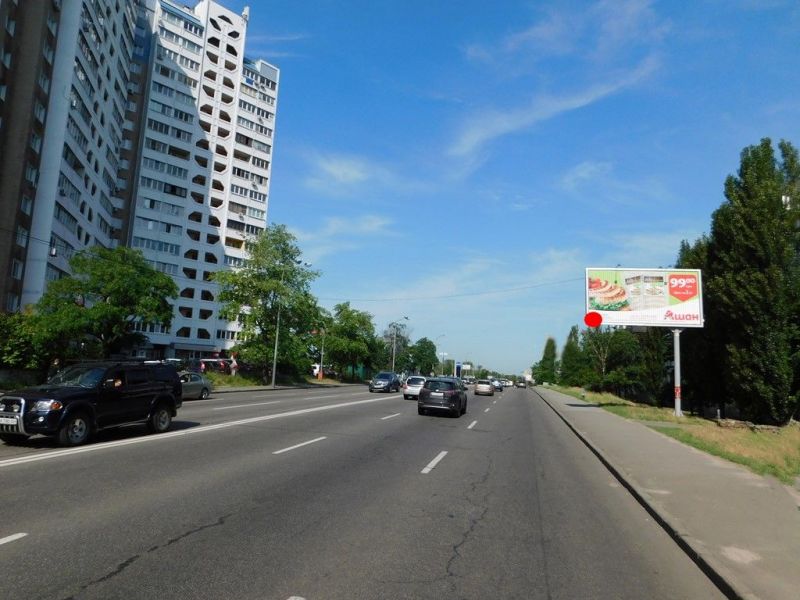 Роллер/Призматрон, Киев, Харківське шосе  21/4, рух в напрямку Здолбунівська вул.