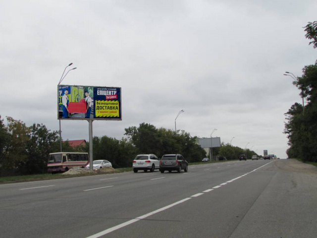 Билборд/Щит, Киев, Броварський проспект (розподілювач), "Биківня", рух в напрямку Броварів