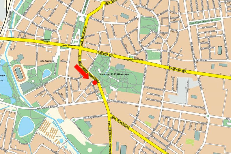 Сітілайт, Рівне, Чорновола вул., 40 / Лермонтова вул., навпроти парку ім. Шевченка