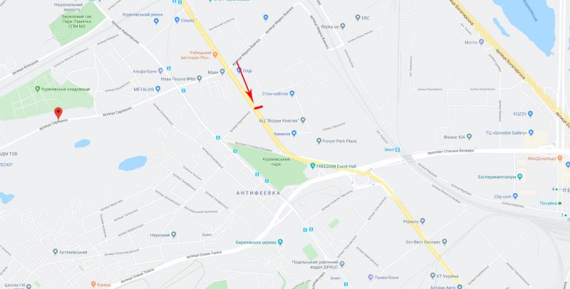 Роллер/Призматрон, Киев, Скляренко вул., на перехресті з Куренівської вул., світлофор, в центр