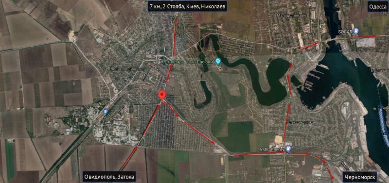 Билборд/Щит, Великодолинское, Великодолинське поворот на Чорноморськ транспорт прямує з Овідіополя в Одесу (пробка перед поворотом на Чорноморськ)