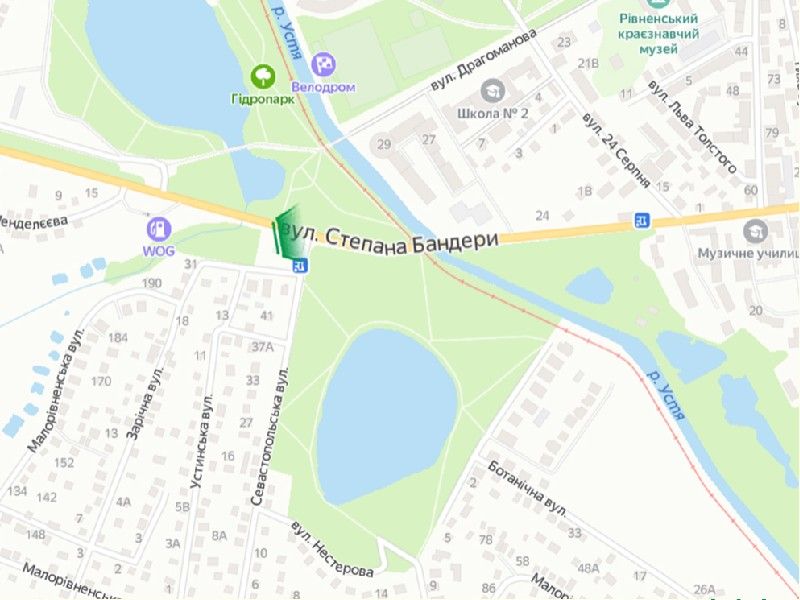 Білборд/Щит, Рівне, м. Рівне, вул. С. Бандери, в районі перехрестя з вул. Севастопольською
