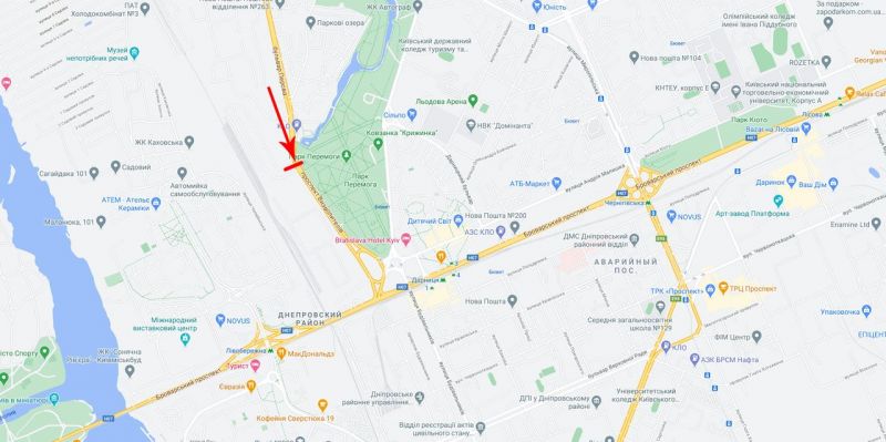 Арка/Реклама на мостах, Киев, Перова бул .. надземний пішохідний перехід, до Броварського пр-т