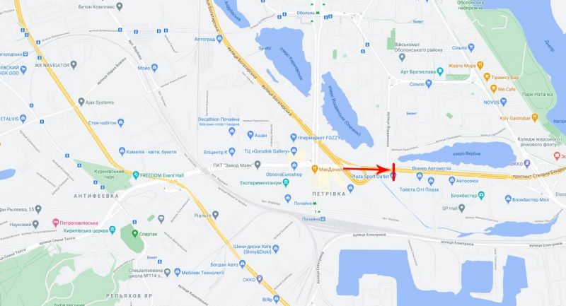 Арка/Реклама на мостах, Киев, Бандери Степана пр-т / Йорданська вул. надземний пішохідний перехід, з центру