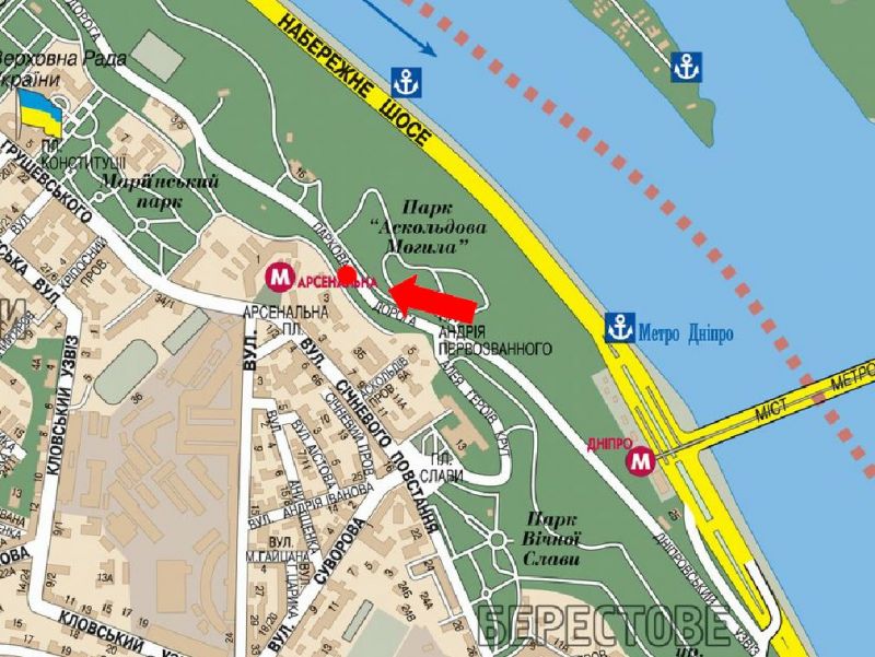 Сітілайт, Київ, Паркова дорога вул., в районі "Зеленого театру", в бік Грушевського вул., Європейської пл.