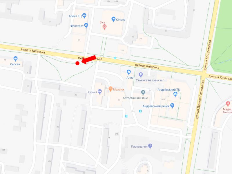 Сітілайт, Рівне, Київська вул., зупинка "Автовокзал", біля ринку "Андріївський", в бік Грушевського вул., B2