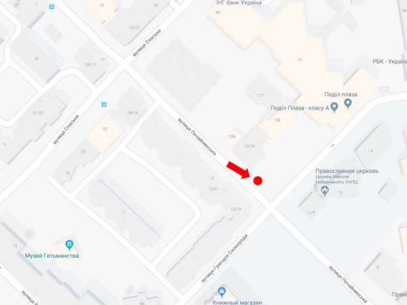 Сітілайт, Київ, Почайнинська вул. - вул. Сковороди, біля БЦ Podil Plaza, в сторону Набережно-Хрещатицької вул.