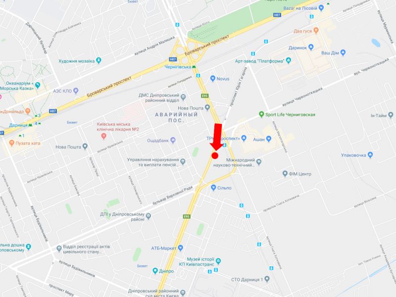 Роллер/Призматрон, Киев, Гагаріна пр. 22, роздільник, в сторону пл. Дарницької (колиш. Ленінгардская пл.)
