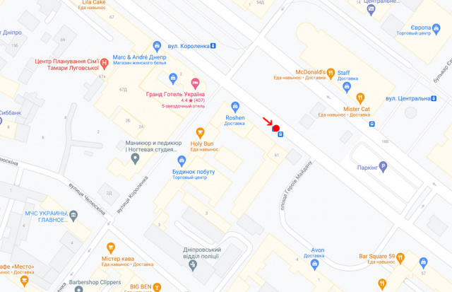 Реклама на остановках, Днепр, Пр.Дмитра Яворницького, біля буд.61, перед площею Героїв Майдану/Пр.К. Маркса, возле д. 61, перед площадью Ленини (Героев Майдана)