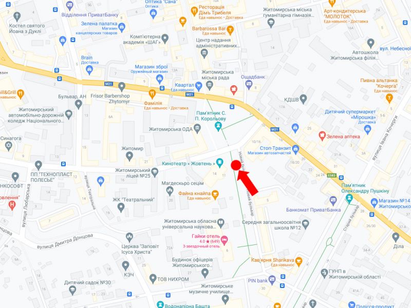Беклайт, Житомир, Корольова пл. / бул. Новий, біля кинотеатру "Жовтень" і міськради, центр