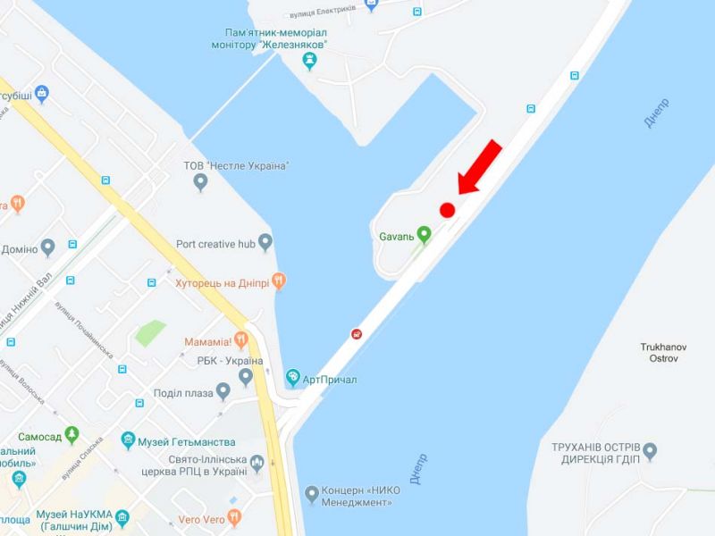 Скрол/Сітіборд, Київ, Набережно-Рибальська вул., перед Гаванським мостом, в сторону центру, Подолу
