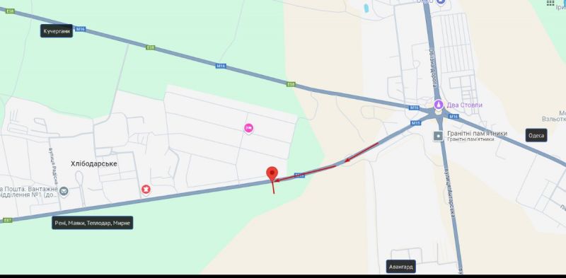 Билборд/Щит, Трассы, Одеса - Рені транспорт прямує в м. Маяки (1 км від 2х стовпів)