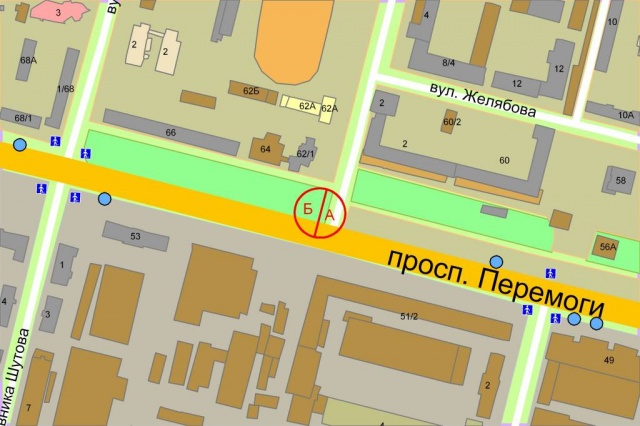 Led екран/Відеоборд, Київ, Берестейський (Перемоги) пр-кт, 62 / Євгенії Мірошниченко (рух із центру)