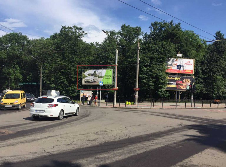 Ролер/Призматрон, Івано-Франківськ, Галицька -Василіянок перехрестя