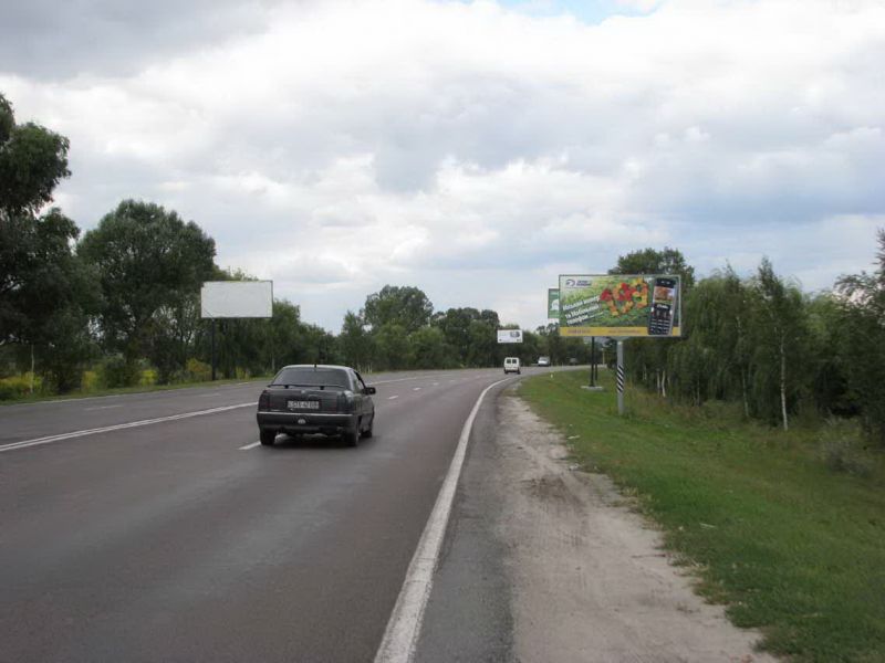 Білборд/Щит, Траси, А/д М-03 Київ-Полтава-Харків 03; км 43+950 м, ліворуч / напрямок руху на Київ; 1,5 км до в'їзду в Бориспіль з боку Полтави