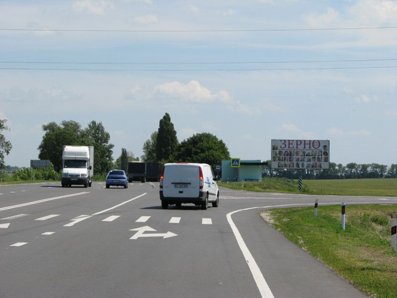 Білборд/Щит, Траси, А/д Киев-Черкассы 07, км 20+570 м, справа / из Киева; поворот на с. Старе, ост. "Васильки", сах. завод / а-д Н-08 Киев-Днепропетровск-Запорожье