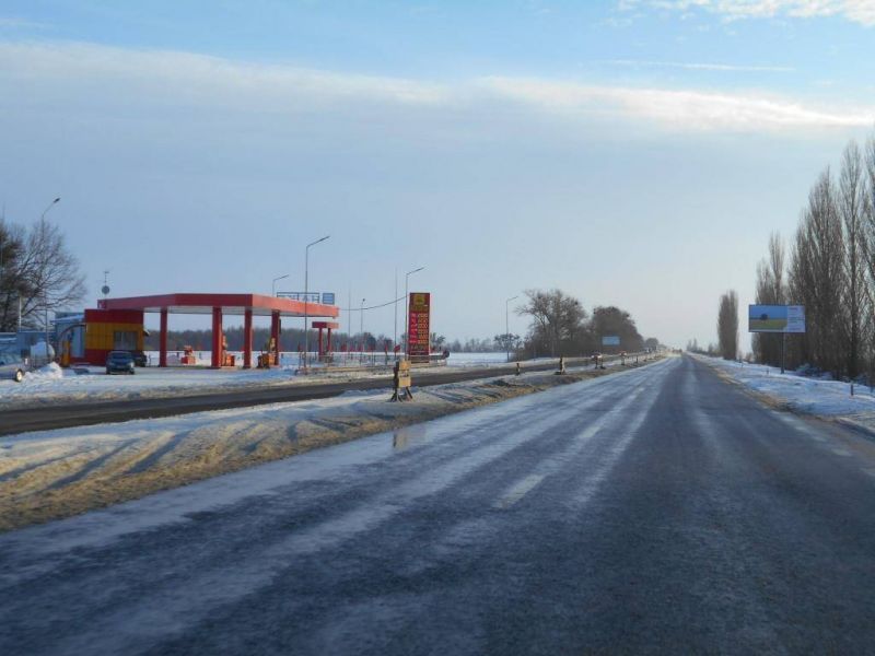 Білборд/Щит, Траси, траса М-05 Київ-Одеса, км 97+785 право, через 620м після повороту на с. Одноріг, за 820м до повороту на с. Черкас