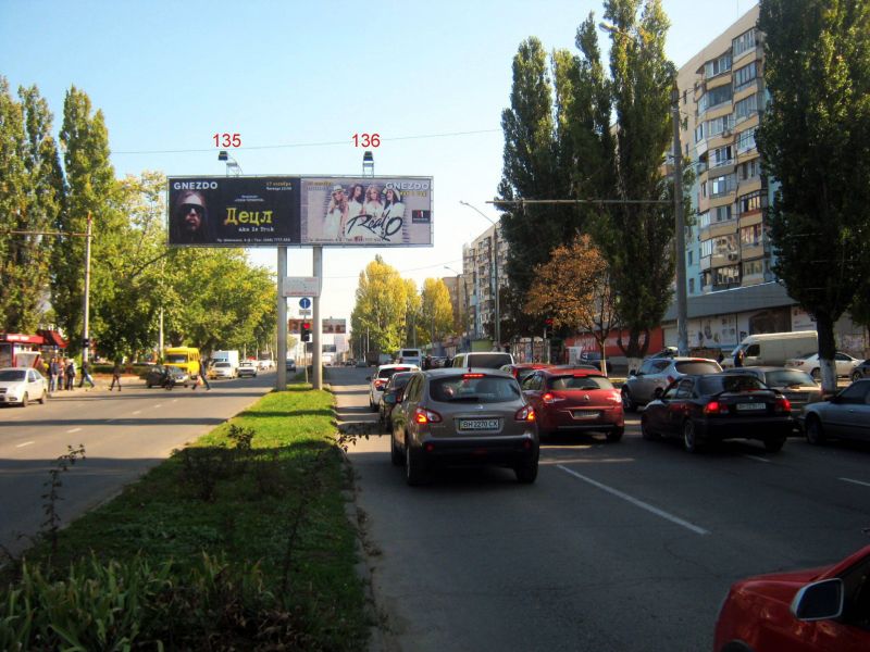Білборд/Щит, Одеса, пр-т Глушко - Океан - к площади (слева)