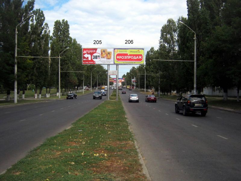 Билборд/Щит, Одесса, пр-т Глушко-Ильфа и Петрова - к площади(справа)