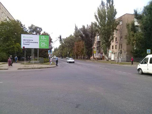 Білборд/Щит, Кривий Ріг, Калнышевськогов ул., 15б - Українська вул., до Купріна вул.