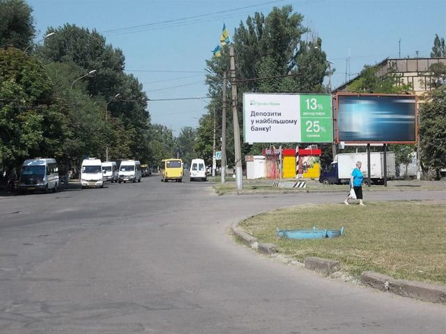 Білборд/Щит, Кривий Ріг, Ватутіна вул., 53 (зуп. " Кільце 129 кв."),, до  44 кв.