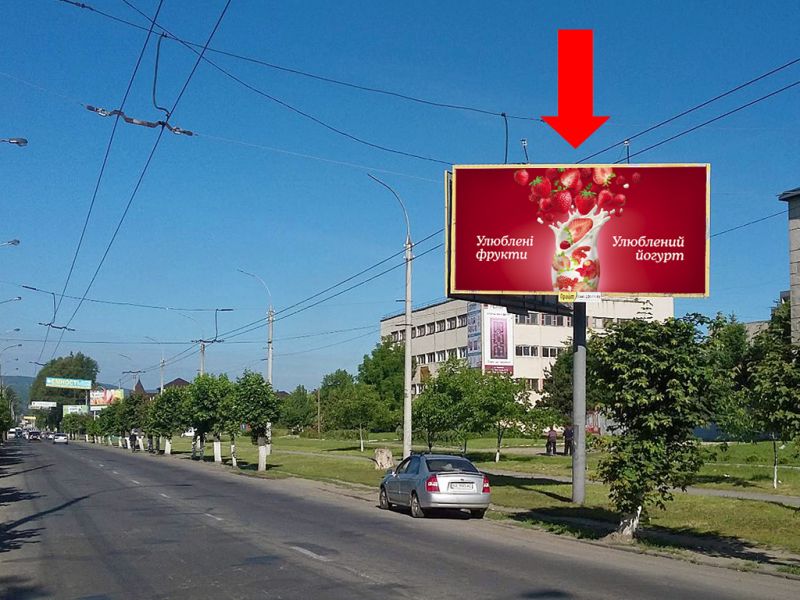 Билборд/Щит, Черновцы, Хотинська вул., 41, біля АЗС "ОККО", в бік супермаркету "Епіцентр"