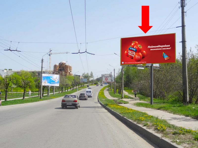 Билборд/Щит, Черновцы, Комарова вул. / Парковий проїзд, в бік Головної вул.