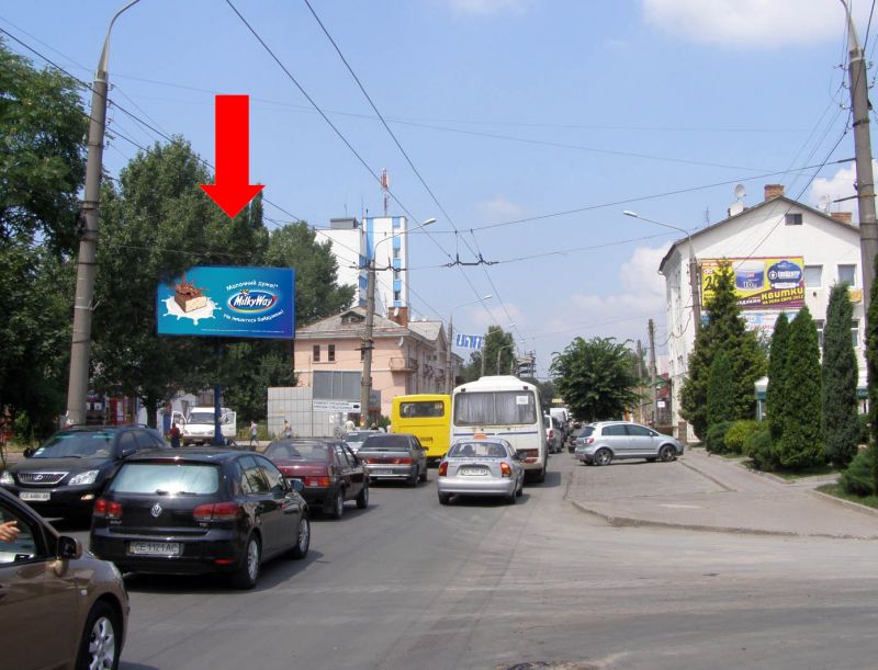 Билборд/Щит, Черновцы, Головна вул., 190, біля експоцентру "Ролем", в центр