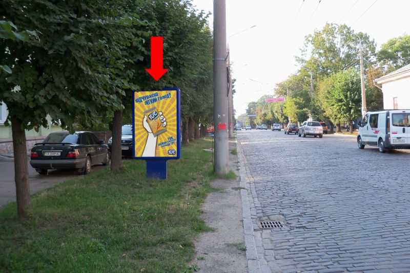 Ситилайт, Черновцы, Головна вул., 120, навпроти магазину "Захід", в центр