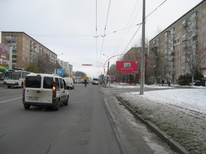 Білборд/Щит, Тернопіль, 15 квітня - навпроти Бойчуків ("Сільпо")
