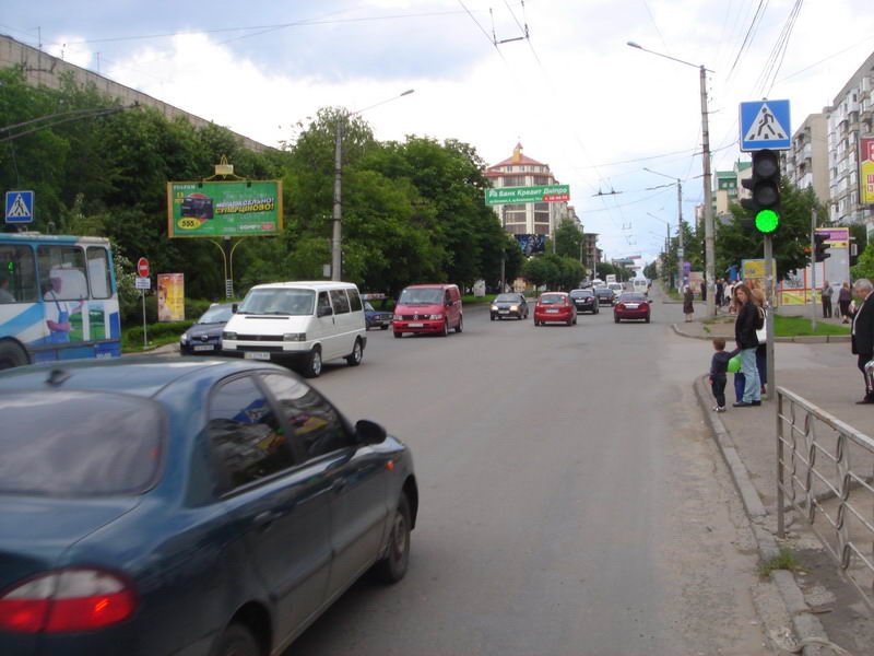 Билборд/Щит, Черновцы, Героїв Майдану, 174