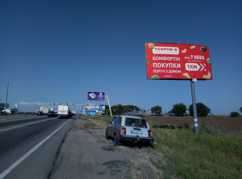 Билборд/Щит, Трассы, Овідіопольська дорога (9+950км) - поворот до промирнку 7км (на світлофорі), з боку міста до кола 7км