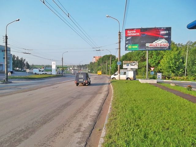 Білборд/Щит, Тернопіль, 15 Квітня вул., 1 - Морозенка вул., (АЗС "Укрнафта") в центр