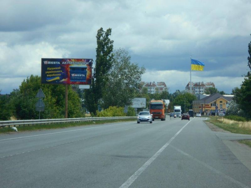 Білборд/Щит, Буча, м. Буча, траса М-07 "Київ-Ковель", км 31+400 право, за 450м до повороту на автошлях Т1001 та смт. Ворзель, через 550м після АЗС БРСМ Нафта, через 700м після ЖК "Форест Ленд" // в Київ