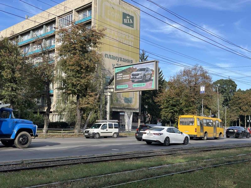 Ролер/Призматрон, Вінниця, Хмельницьке шосе (біля Книжки)