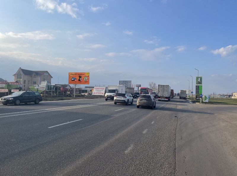 Билборд/Щит, Трассы, Об'їздна дорога, транспорт прямує в м. Одеса (0,5 км до 2х стовпів). Навпроти ринок Анжеліка, АЗК ОККО