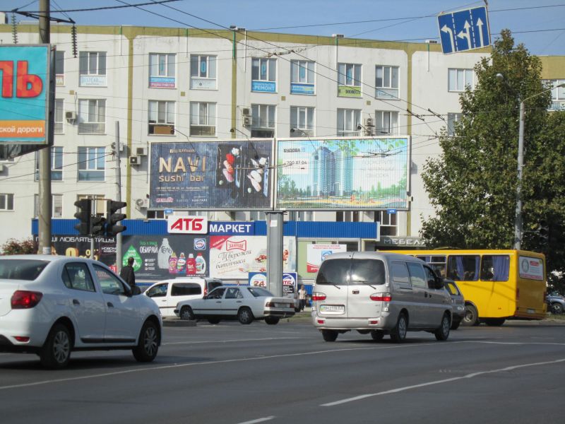Роллер/Призматрон, Одесса, вул. Корольова - 25  Чапаївської Дивізії (призма ліва)