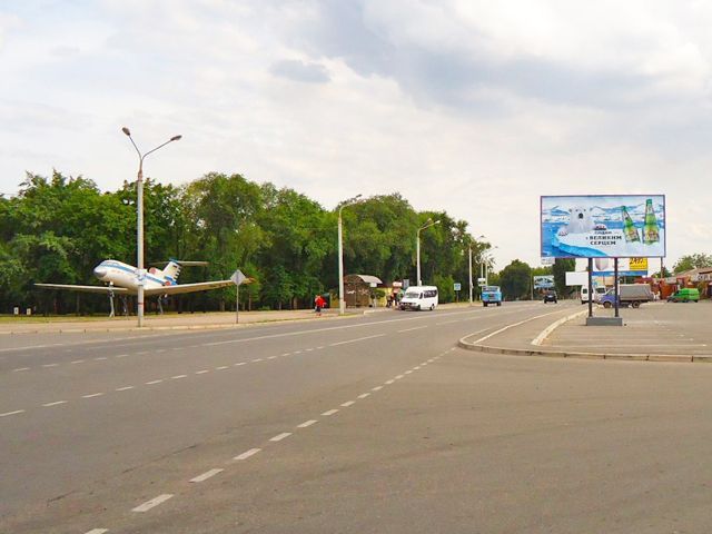 Білборд/Щит, Кривий Ріг, Купріна вул., 15, (ринок "Смичка"), до Звільнення пл.
