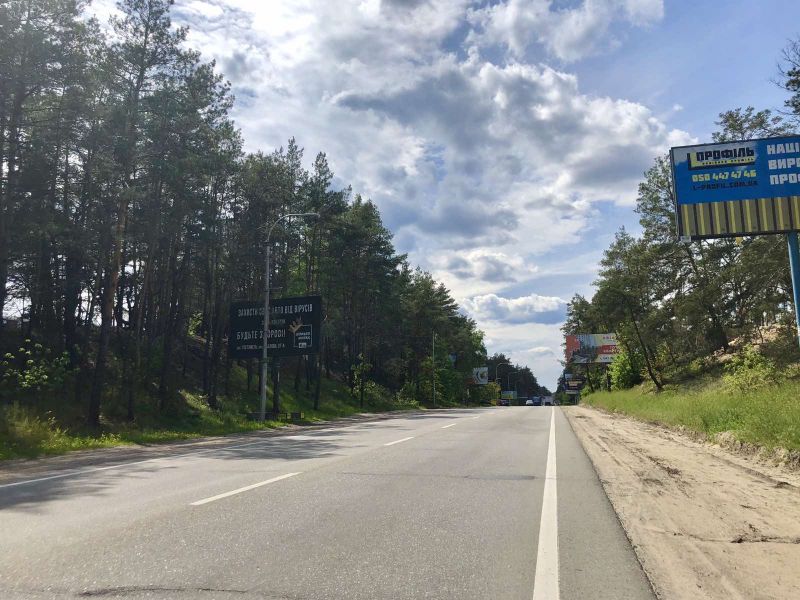 Білборд/Щит, Буча, траса Київ-Ковель (ліворуч), в напрямку з Києва, на в'їзді в м. Буча
