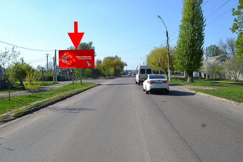 Билборд/Щит, Дергачи, Дергачі-вул. Сумський шлях-міськрада-у бік Золочева