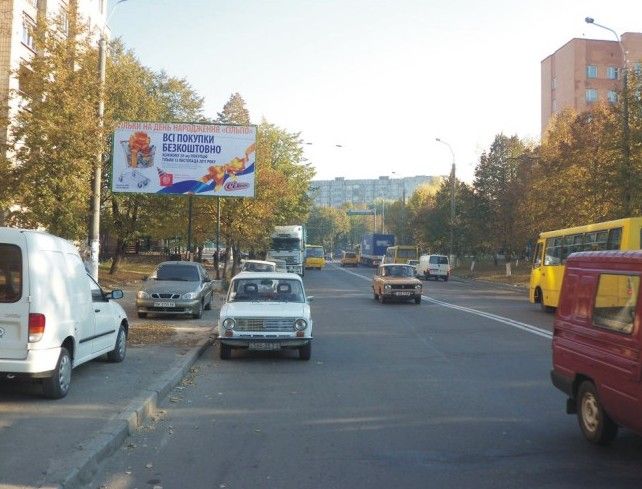 Білборд/Щит, Рівне, вул.Макарова, 38  в напрямку до "Епіцентр", "МЕТRО", ТЦ "Екватор"