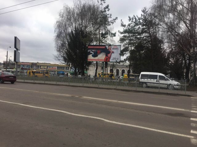 Билборд/Щит, Ровно, Кіквідзе, (біля залізничного вокзалу)