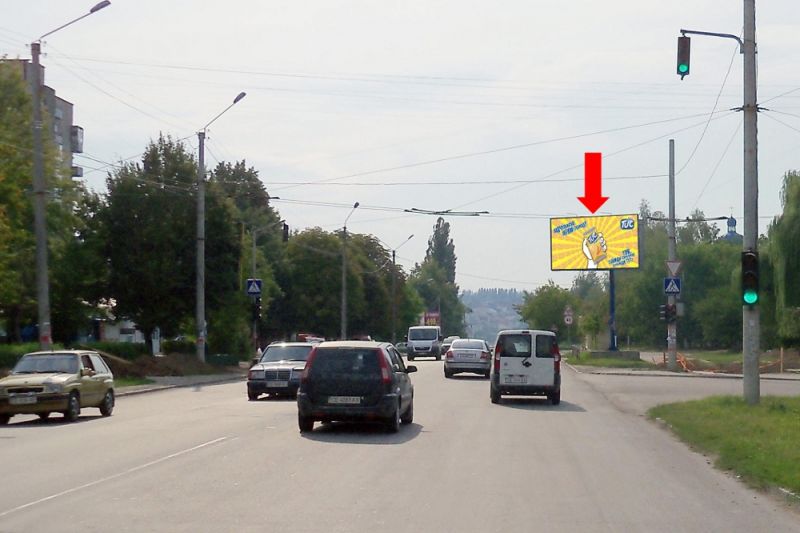 Билборд/Щит, Черновцы, Південно-Кільцева вул., 23 / Героїв Крут бул., біля ринку, в бік Воробкевича вул.