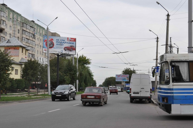 Билборд/Щит, Черновцы, вул.Руська 279 Т.Ц. Екватор